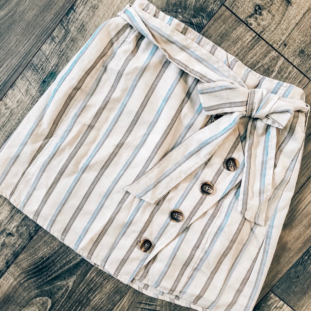 Beige & Blue Striped Button Skirt - Picture 2 of 2